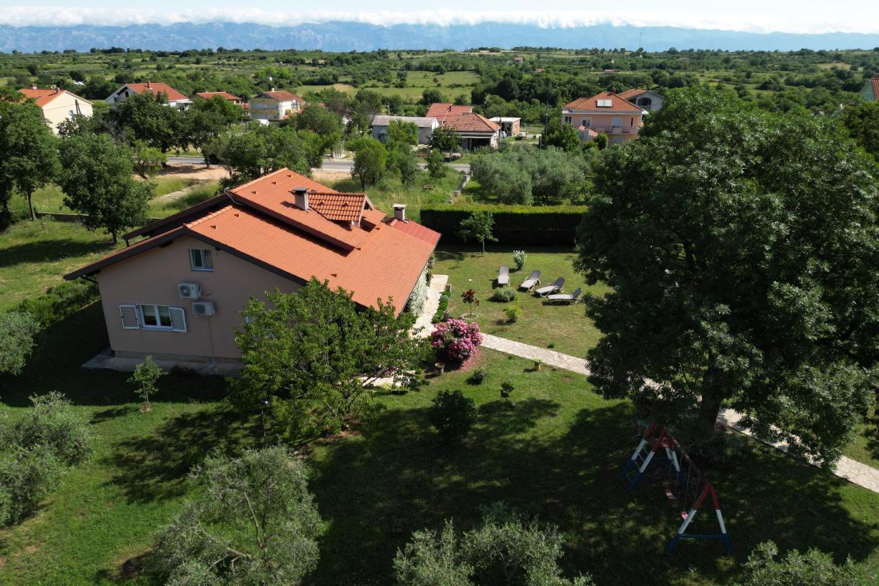 Villa Tinov Dvor Brisevo ภายนอก รูปภาพ