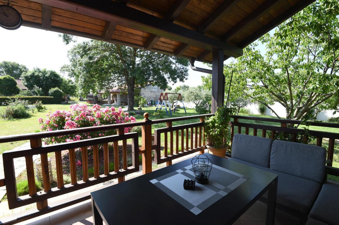 Villa Tinov Dvor Brisevo ภายนอก รูปภาพ