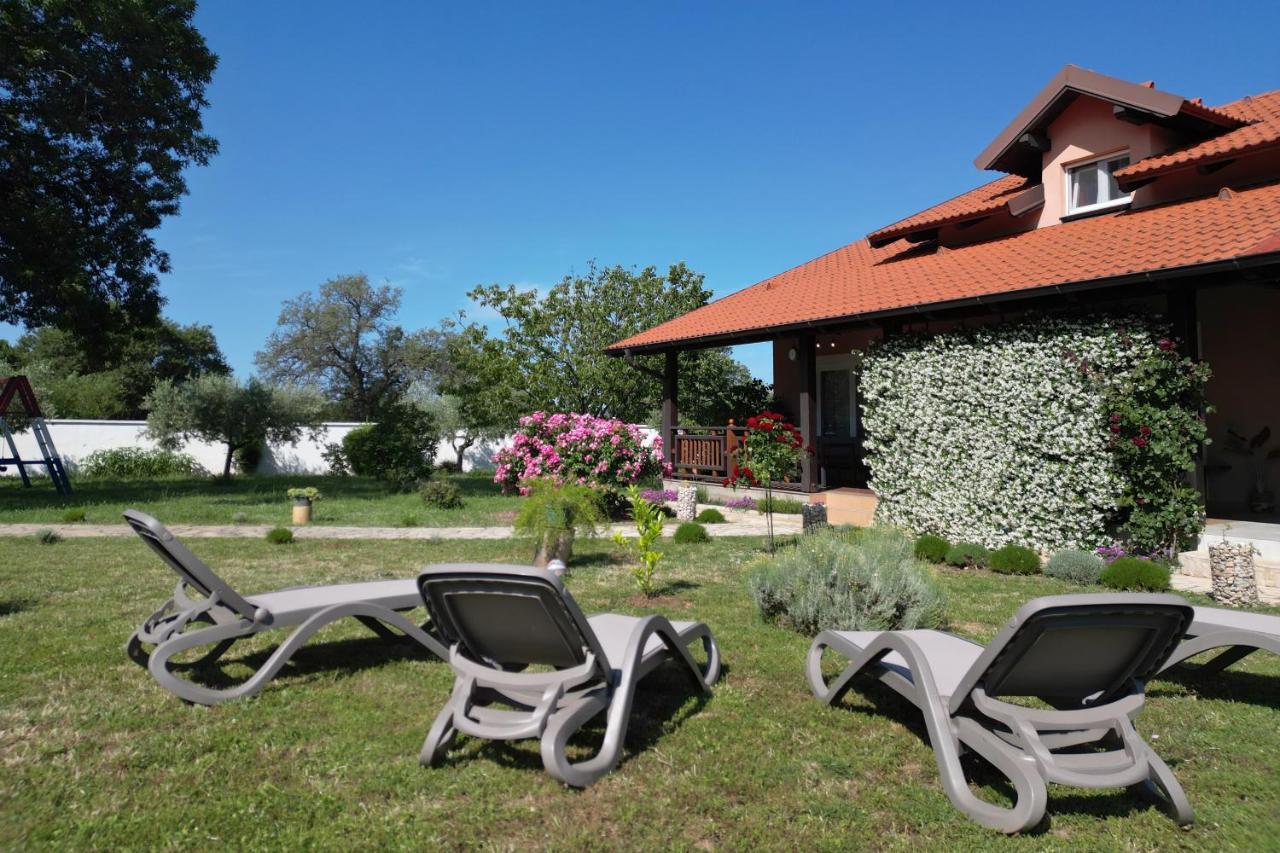 Villa Tinov Dvor Brisevo ภายนอก รูปภาพ