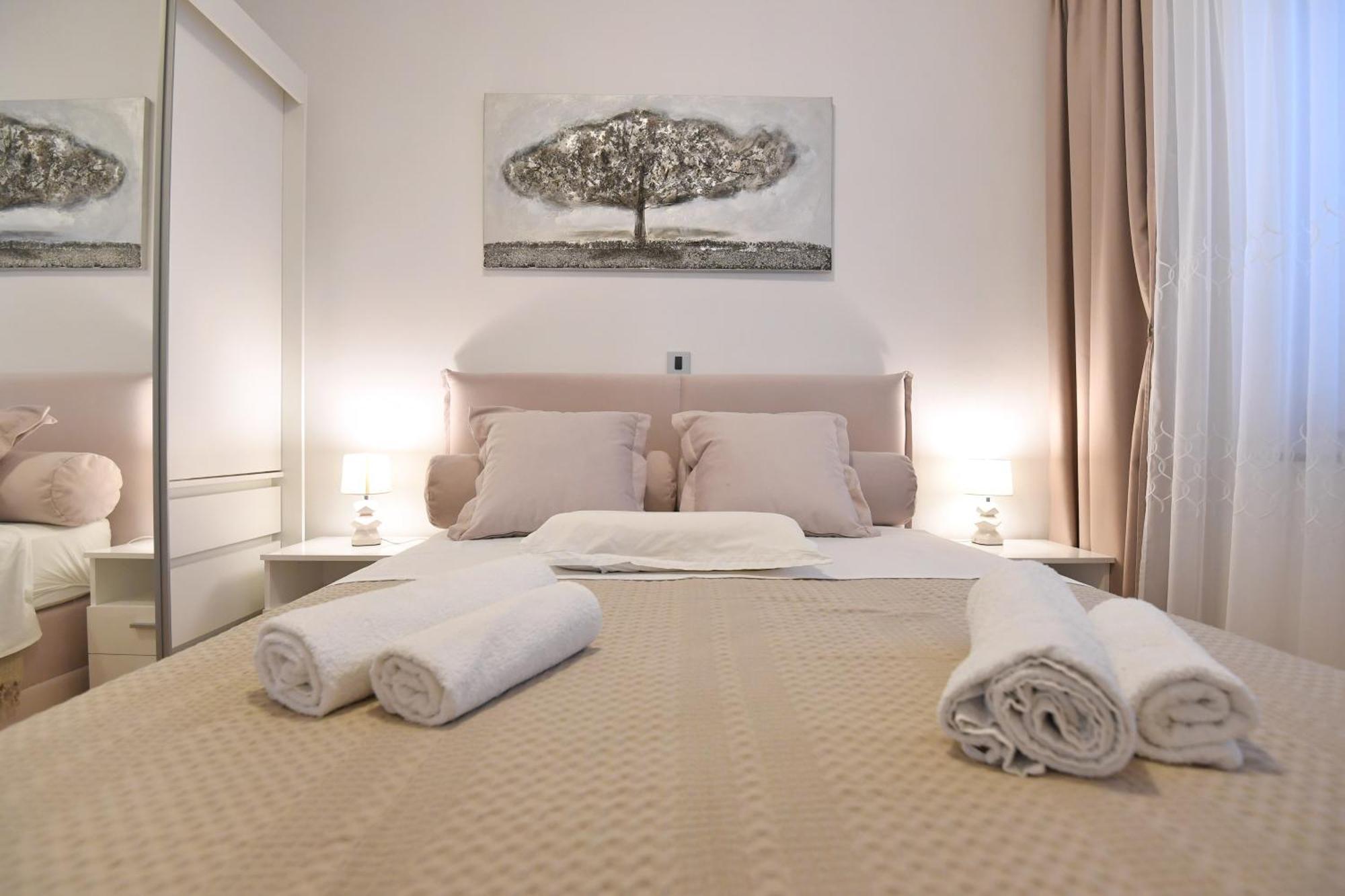 Villa Tinov Dvor Brisevo ภายนอก รูปภาพ